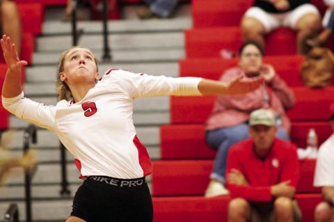 Lady Cards fight through adversity in last week’s matches