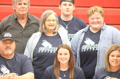 Softball senior Calle Collier signs national letter of intent to St. Edwards