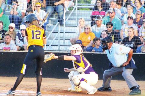 Ladycats dominate first round of playoffs