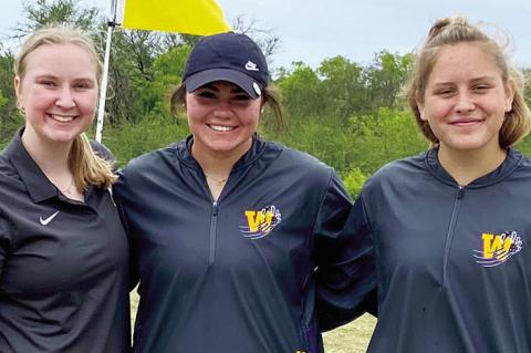 Weimar gets ready for district at Yorktown Invitational