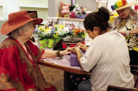 Assisted living residents get glamorized for Mother’s Day