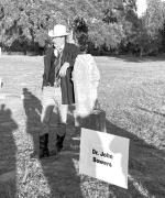 Live Oaks and Dead Folks Cemetery Tour brings Columbus’ past to life
